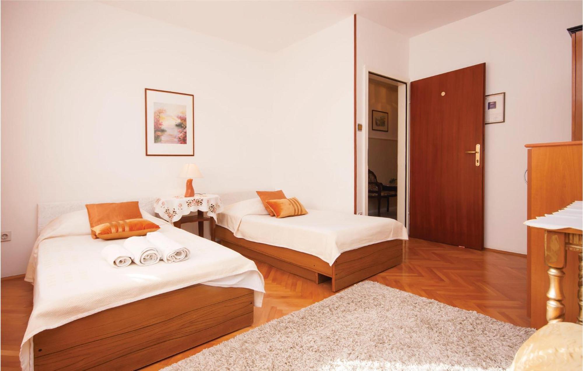 Cozy Apartment In Brodarica With Wifi Exterior foto